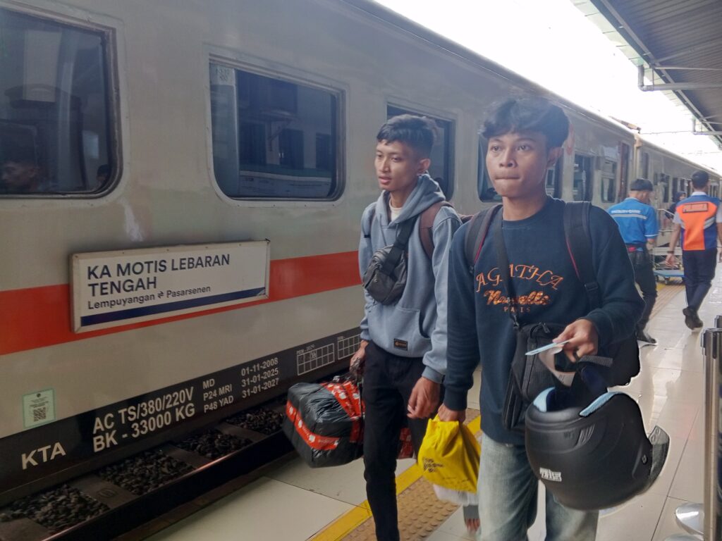 KAI-Group-Layani-11.8-juta-penumpang-5