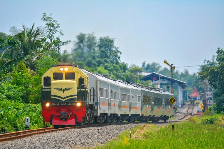 KAI-Senyum-Penumpang-2-1