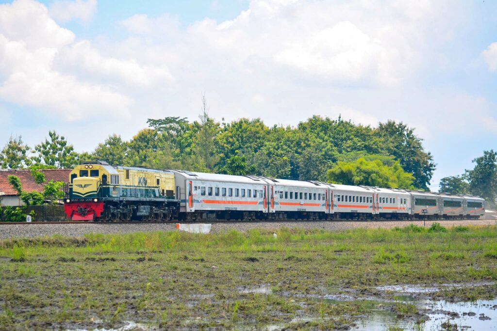 KAI-Senyum-Penumpang-3-2