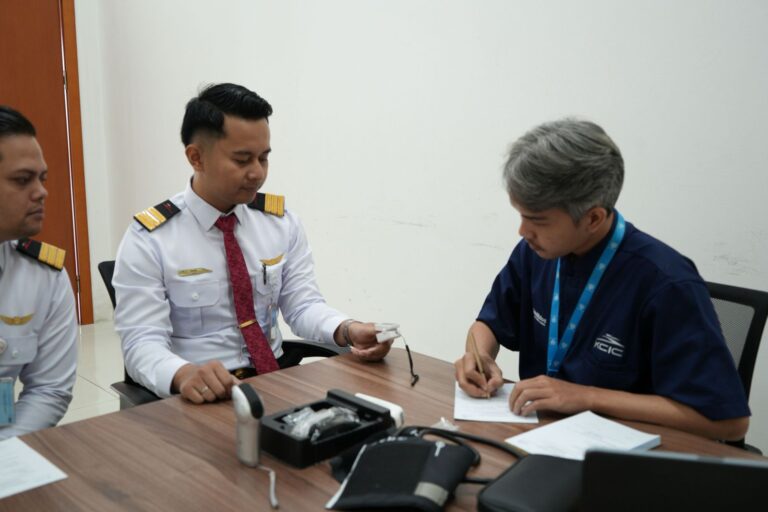 Lebih-Dekat-Masinis-3-1