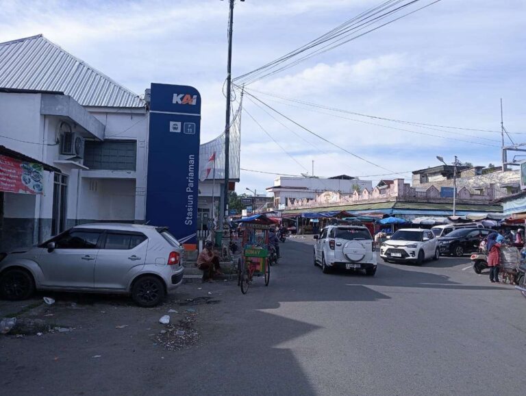 Wisatawan-Dominasi-Kereta-Pariaman-Ekspres-saat-Lebaran-1-1