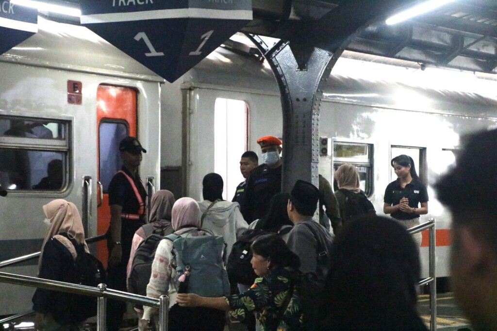 KAI-Kereta-Api-3